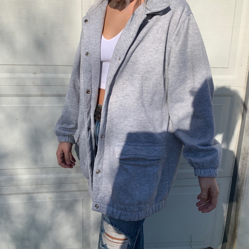 Grey jacket. - Picture 3 of 3